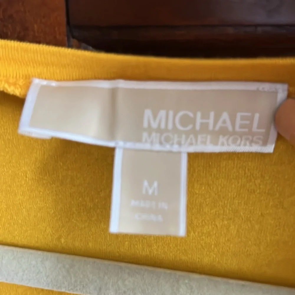 Michael Kors Women’s sleeveless top color yellow size Medium